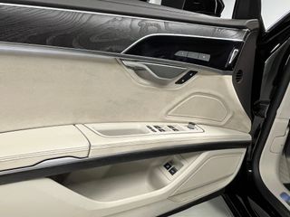 Audi A8 L 60 TFSI Quattro -TECHO - NACIONAL -