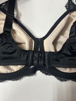 Sujetador Triumph Reductor Encaje Negro