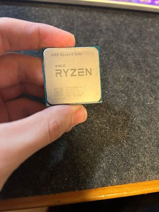 AMD Ryzen 5 2600 3.4 GHz + Disipador