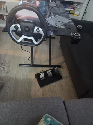 Volante, Pedales y Cambio Thrustmaster
