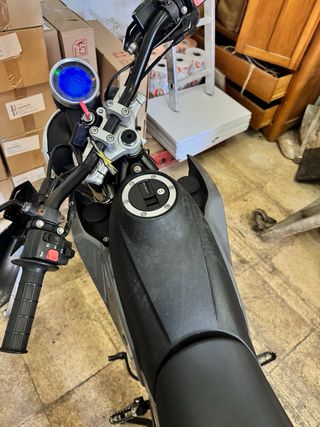 Moto Trail Manual gris mate