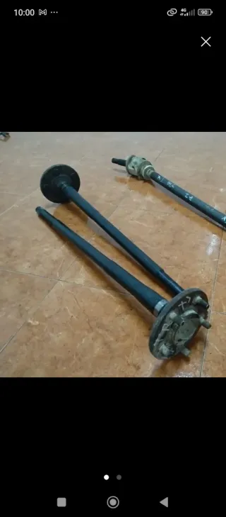 Pareja de palieres traseros Jeep Cherokee XJ