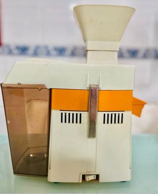 Licuadora Moulinex Naranja y Blanca