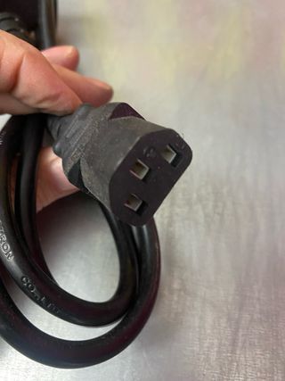 Cable alimentación UK PC/Monitor