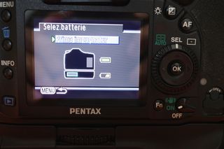 Kit Pentax K20D + Obiettivo + Accessori