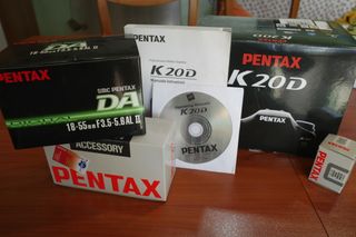 Kit Pentax K20D + Obiettivo + Accessori