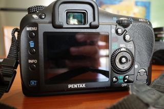 Kit Pentax K20D + Obiettivo + Accessori