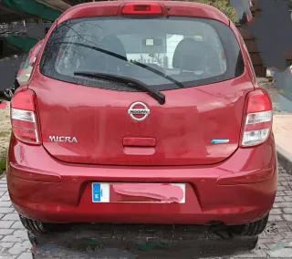 Nissan Micra 12/2011 automático