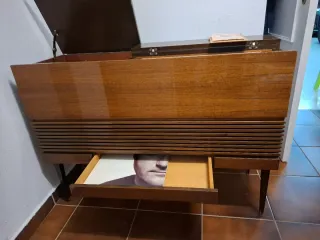 Radio Tocadiscos Schub-Lorenz Antigua