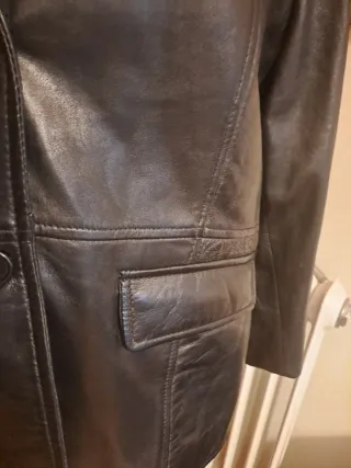 Chaqueta cuero vintage negra