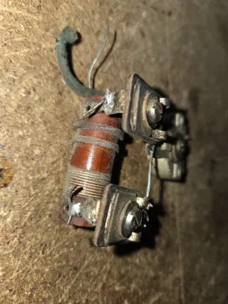 Bobina radio antigua de valvulas