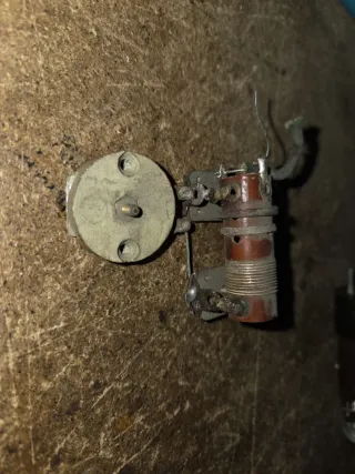 Bobina radio antigua de valvulas