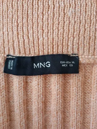 Falda de punto rosa salmón evasé