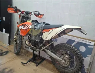 KTM 200 EXC Enduro + EQUIPO + CABALLETE +KIT ITV