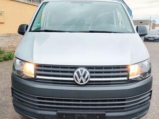 Volkswagen Transporter T6 9 PLAZAS