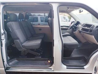 Volkswagen Transporter T6 9 PLAZAS