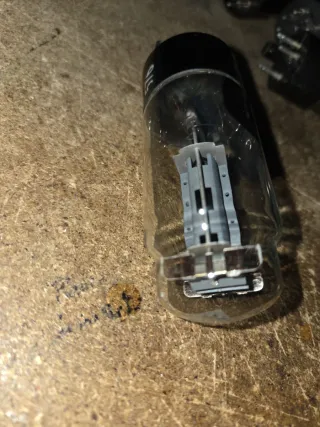 Válvula UL11 radio antigua de valvulas