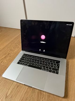 MacBook Pro 15 2018 Plata