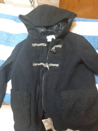 Parka azul marino con botones