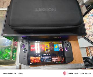 Console portatile Lenovo Legion Go