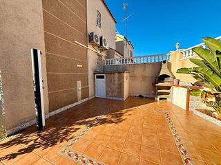 Casa en alquiler en Nueva Torrevieja - Aguas Nuevas en Torrevieja