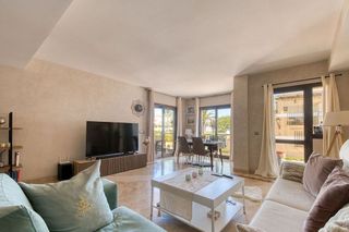 Piso en venta en Puerto de la Duquesa en Manilva