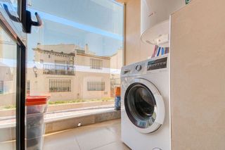 Piso en venta en Puerto de la Duquesa en Manilva