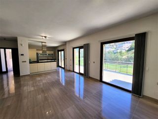 Casa en alquiler en El Faro de Calaburra - Chaparral en Mijas