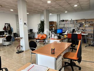 Local comercial en alquiler en Arco Norte - Avda. España en Dos Hermanas