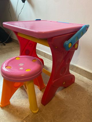 Escritorio y pizarra convertible MOLTO + silla