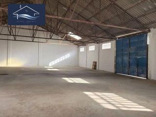 Nave industrial en venta en Pla de la Vallonga - Bacarot en Alicante