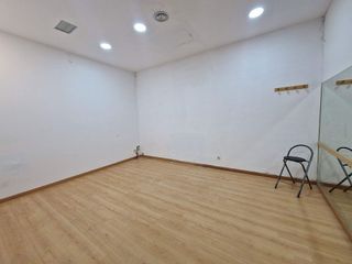 Local comercial en alquiler en Ensanche en Pamplona