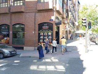 Local comercial en alquiler en Acacias en Madrid