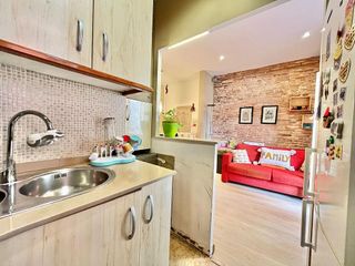 Piso en venta en Sant Antoni en Barcelona