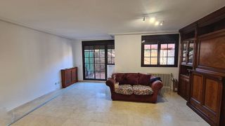 Casa adosada en alquiler en Corralejos - Campo de las Naciones en Madrid