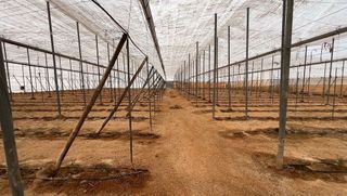 Nave industrial en venta en Retamar en Almería