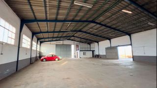 Nave industrial en venta en Retamar en Almería