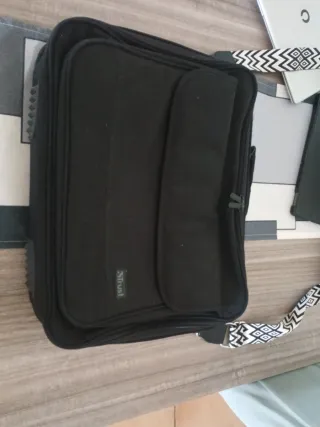 Borsa porta PC Trust