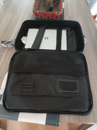 Borsa porta PC Trust