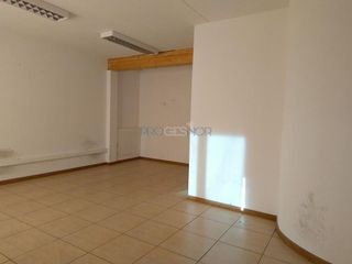 Local comercial en alquiler en Onzonilla