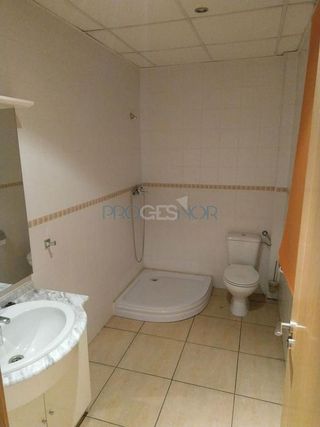 Local comercial en alquiler en Onzonilla