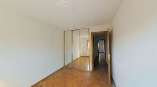 Piso en venta en Numancia en Madrid