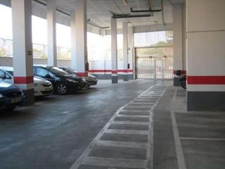 Garaje en venta en Teatinos en Málaga