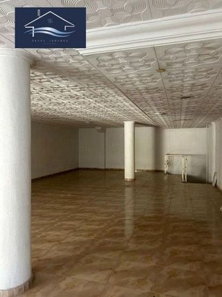 Local comercial en venta en Carolinas Bajas en Alicante