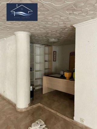 Local comercial en venta en Carolinas Bajas en Alicante
