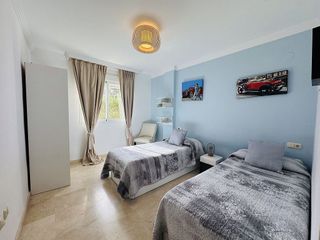 Piso en alquiler en Los Naranjos - Las Brisas en Marbella