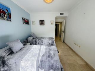 Piso en alquiler en Los Naranjos - Las Brisas en Marbella