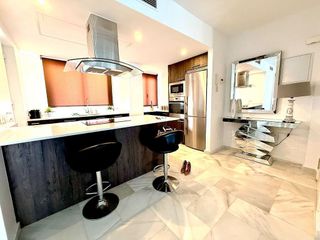 Piso en venta en Puerto Marina en Benalmádena