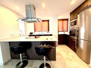 Piso en venta en Puerto Marina en Benalmádena