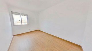 Piso en venta en Numancia en Madrid